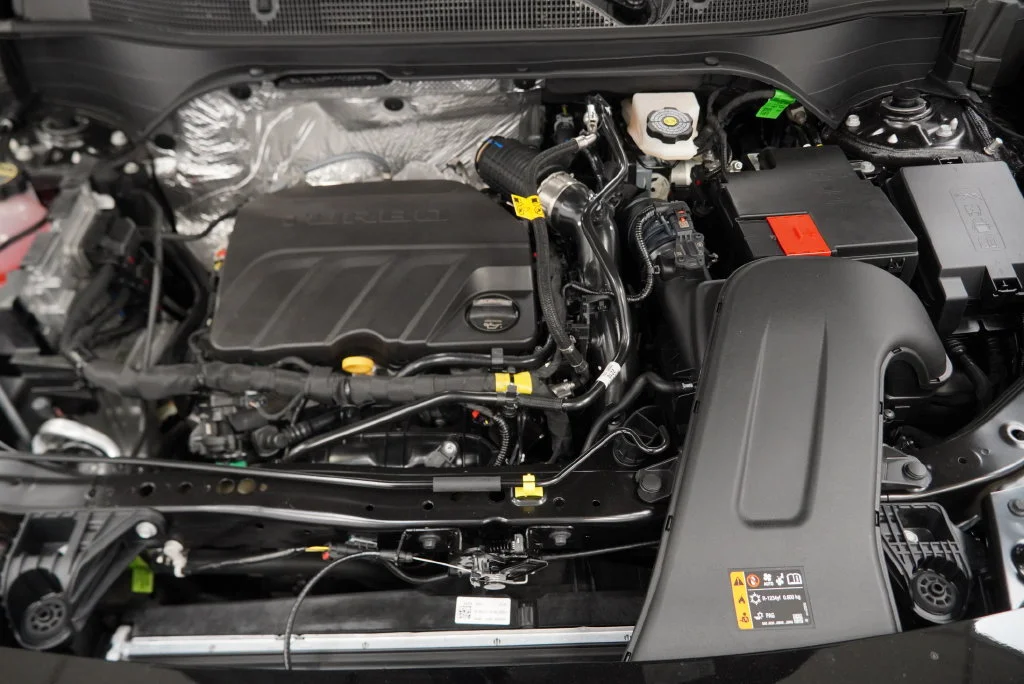 New 2026 Mosaic Black Metallic Chevrolet ACTIV image 40