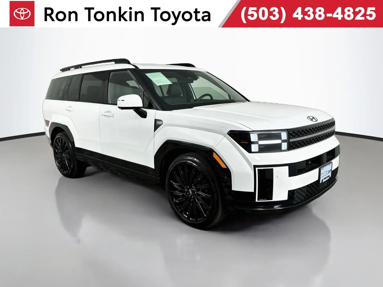 Used 2024 Serenity White Hyundai Calligraphy image 1