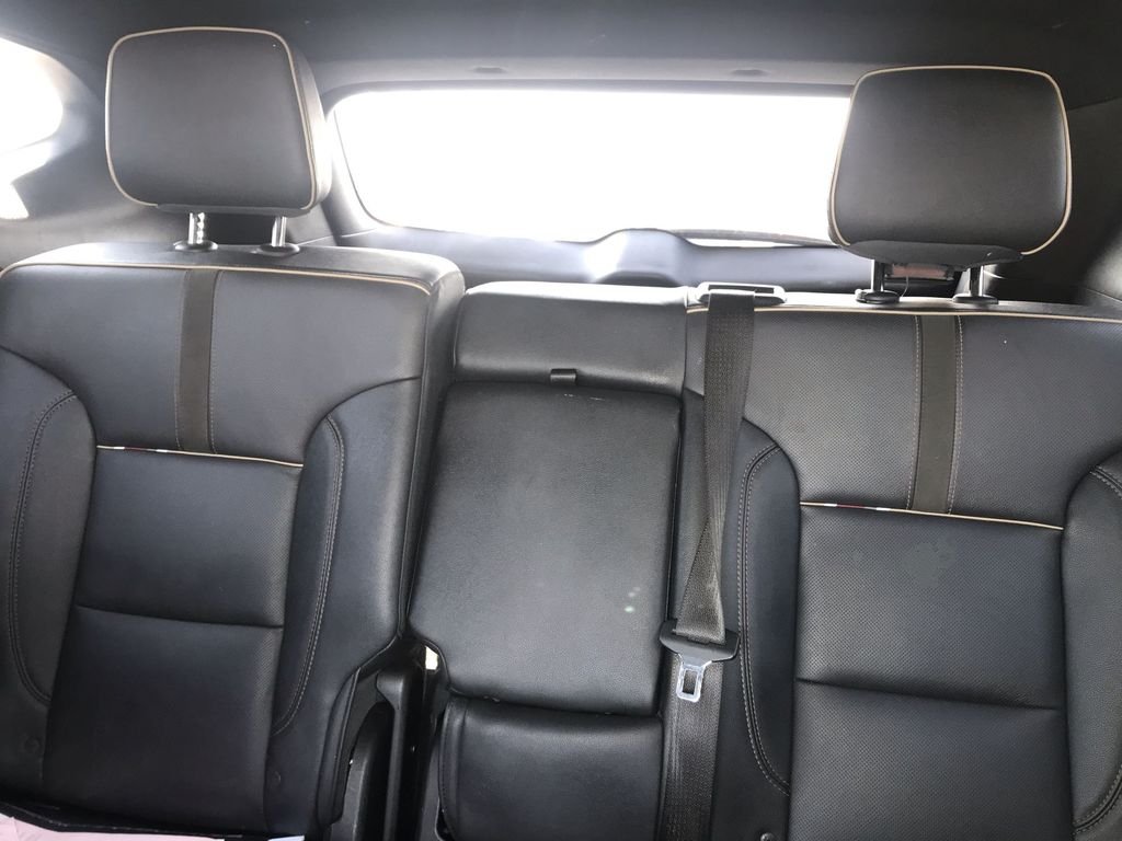 Used 2022 Blue Chevrolet Premier image 22