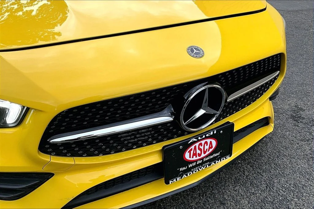 Used 2020 Yellow Mercedes-Benz CLA 250 image 33
