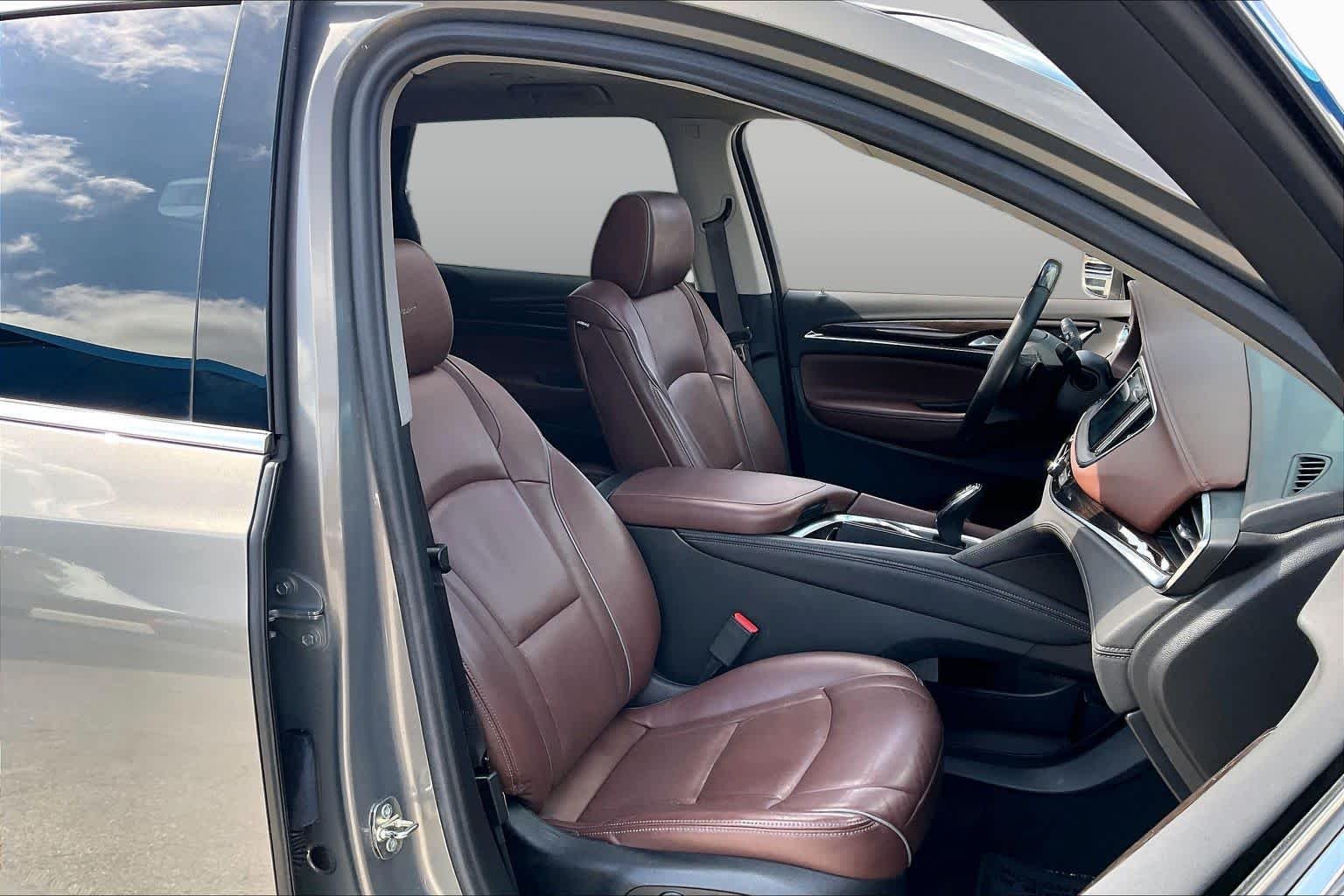Used 2018 Pepperdust Metallic Buick Avenir image 8