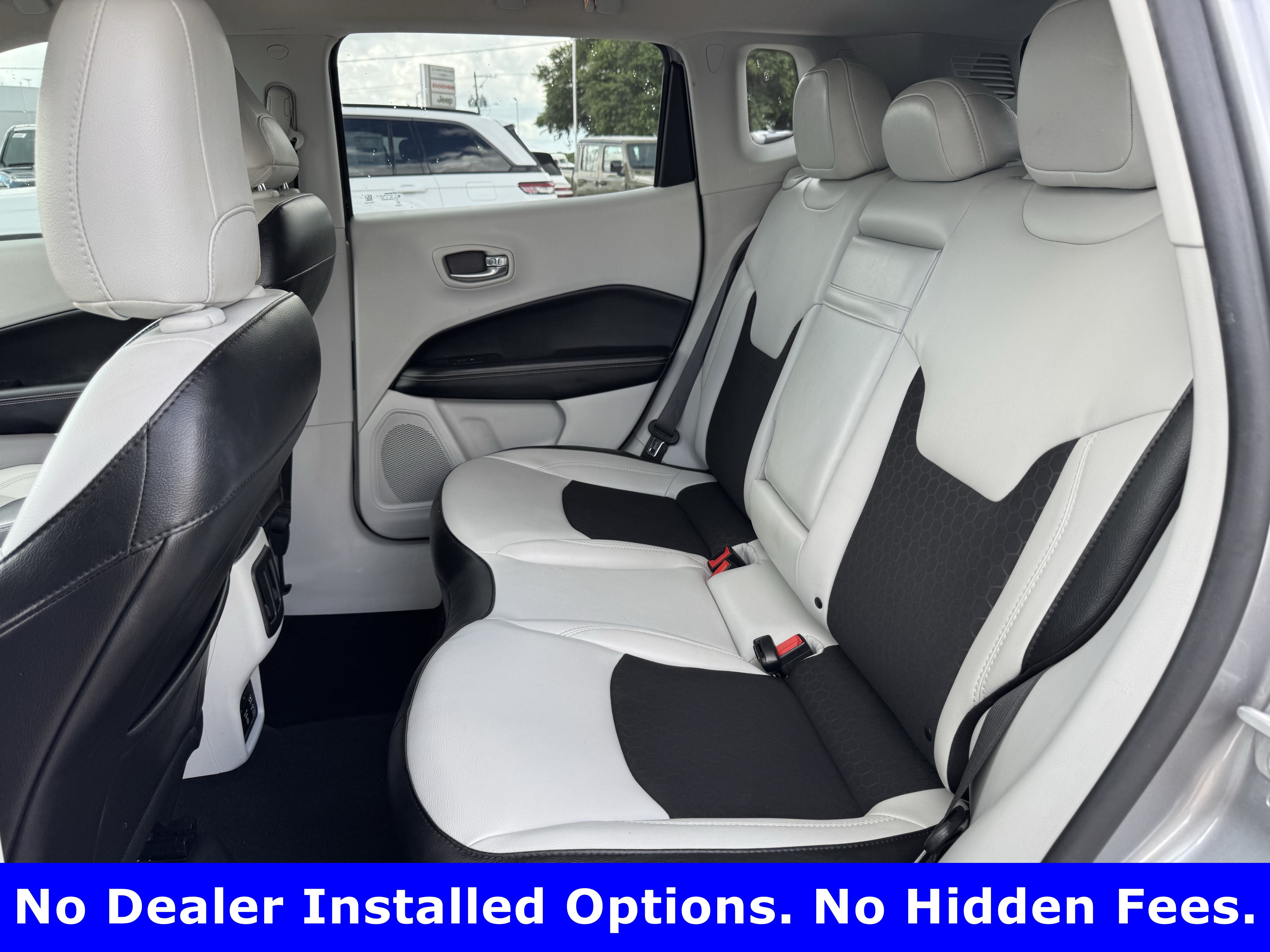 Used 2020 Billet Silver Metallic Clearcoat Jeep Latitude image 28