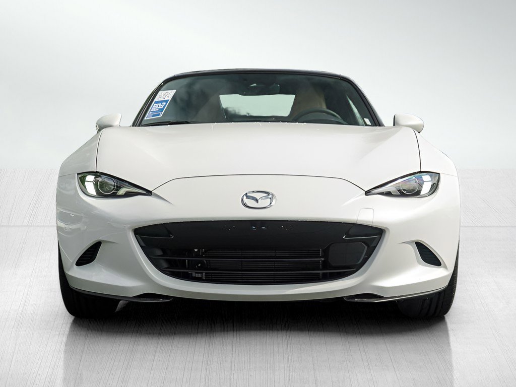 New 2025 Snowflake White Pearl Mazda Grand Touring image 2