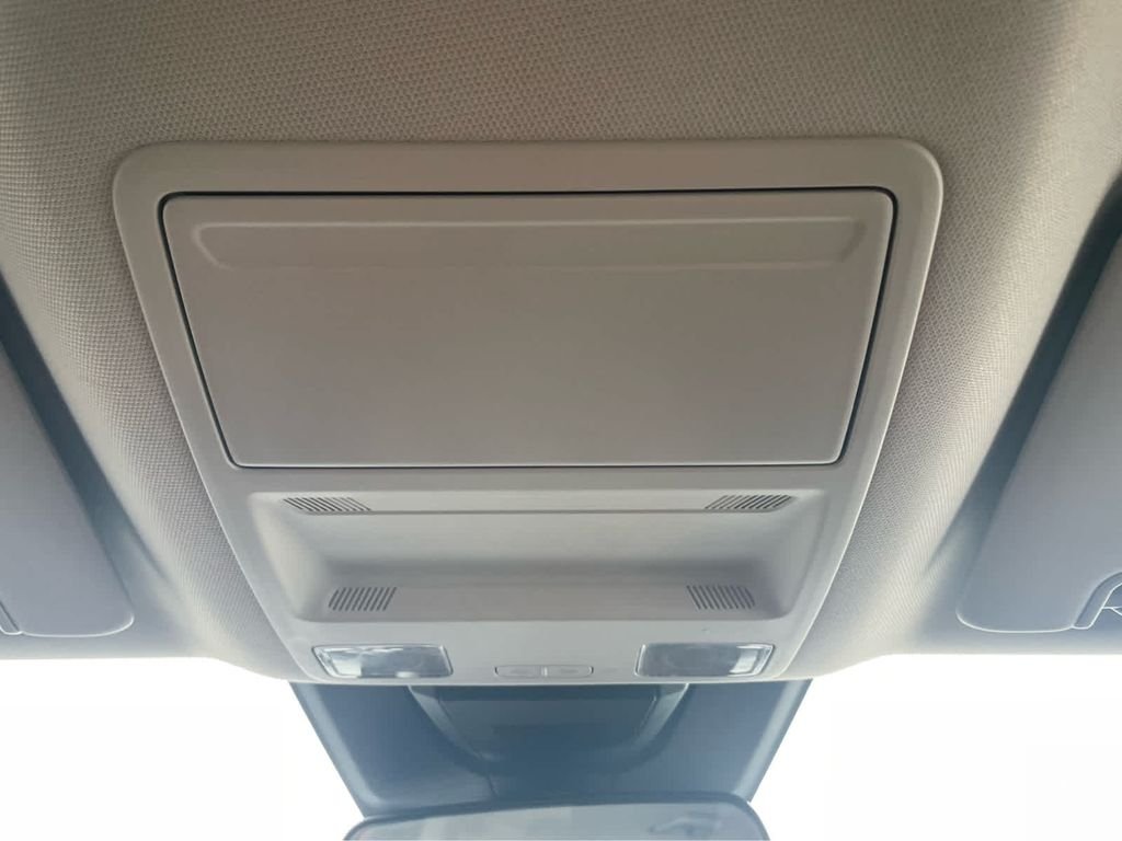 Used 2025 Gray Ford XL image 27
