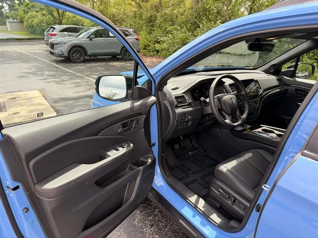 Used 2025 Diffused Sky Blue Pearl Honda TrailSport image 11