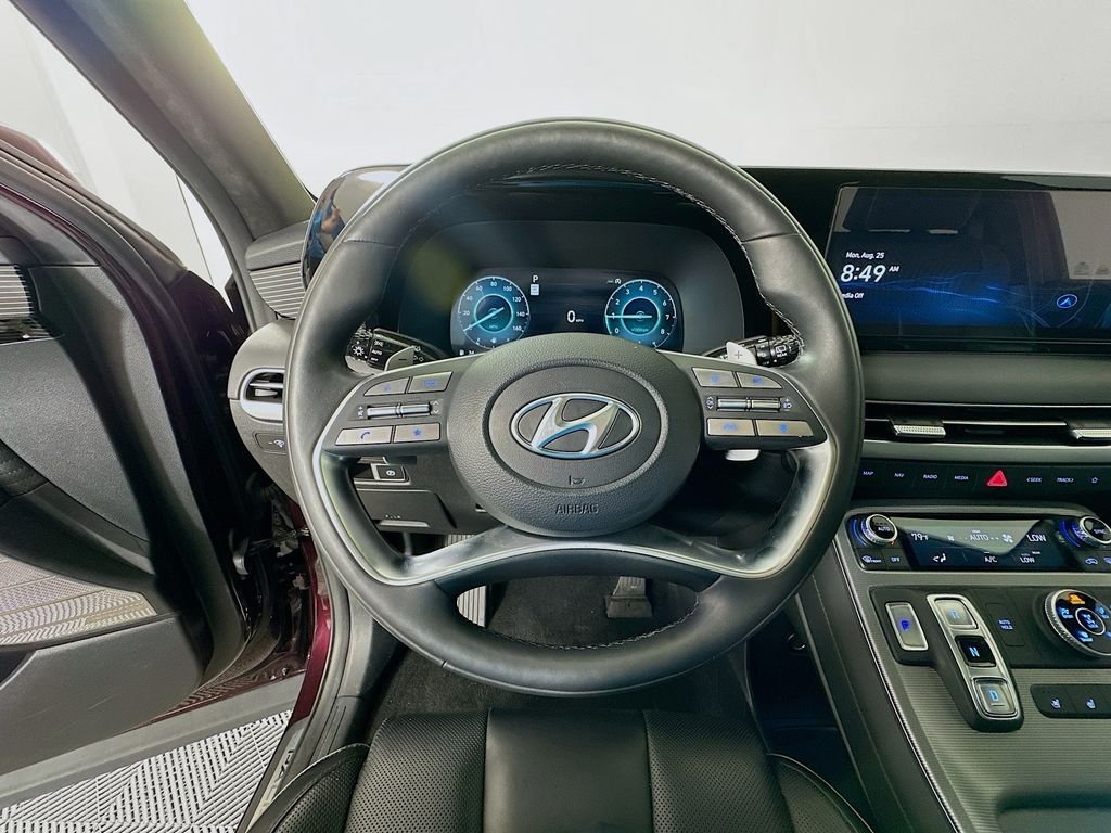 Used 2023 Red Hyundai Calligraphy image 11