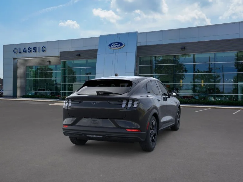 New 2026 Shadow Black Ford Select image 27