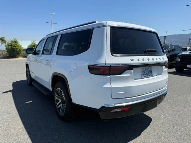2023 Jeep Wagoneer L Series II 4WD's photo