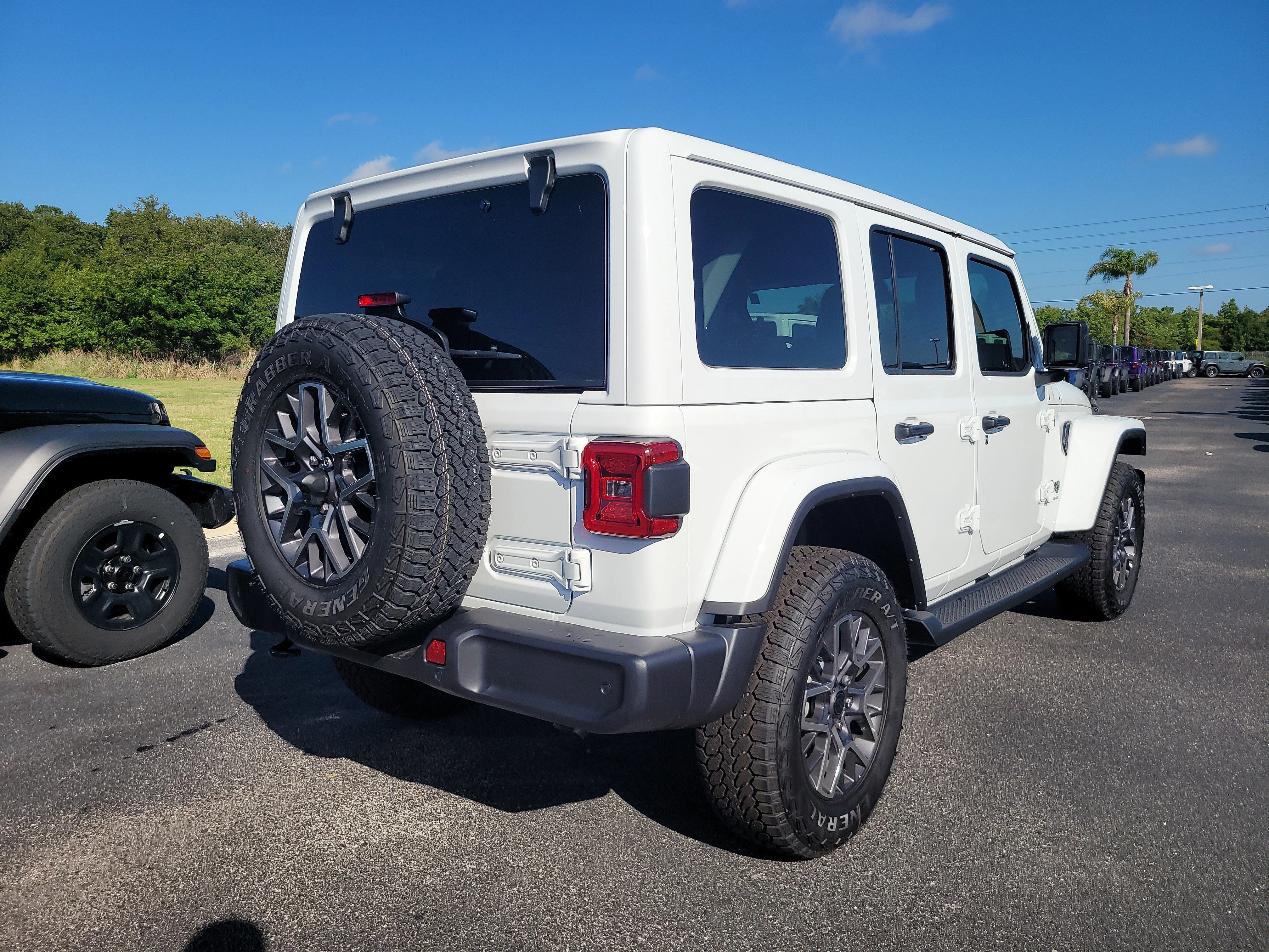 New 2026 Bright White Clearcoat Jeep Sahara image 6