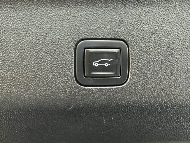 Certified Used 2021 SUMMIT WHITE Chevrolet Premier image 38