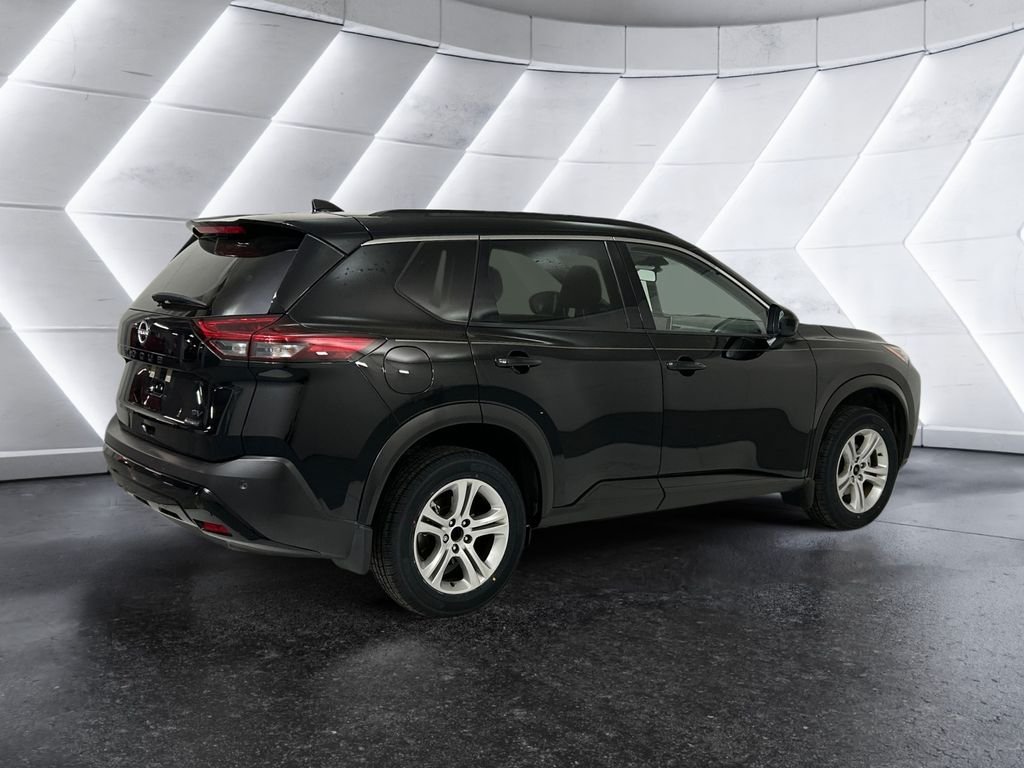Used 2023 Black Nissan SV image 4