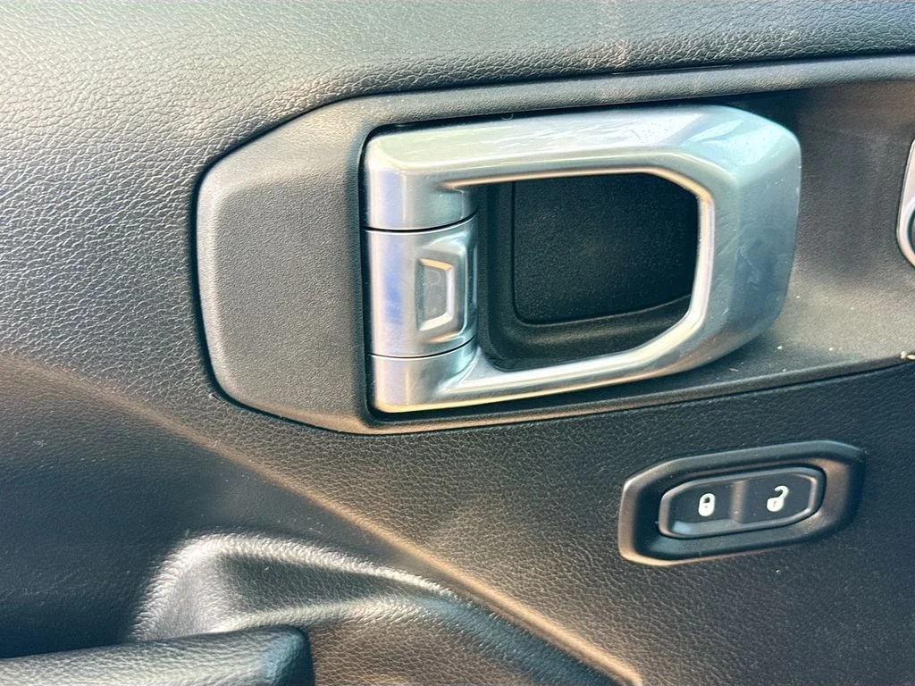 Used 2023 Black Jeep Rubicon 4xe image 19