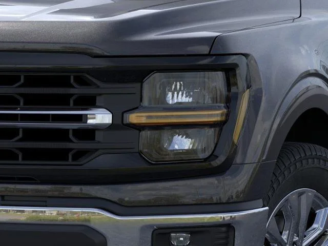 New 2026 Agate Black Metallic Ford XLT image 38