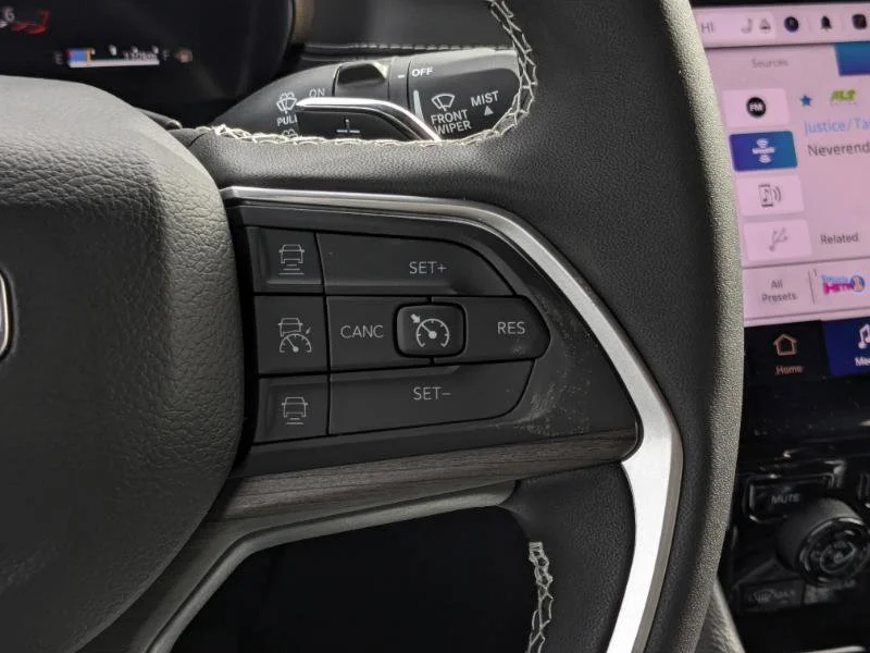New 2025 White Jeep Limited - - Second Row Heated Seats - Dual Pano Sunroof - Fam Cam - Black App Pkge & tons more image 16