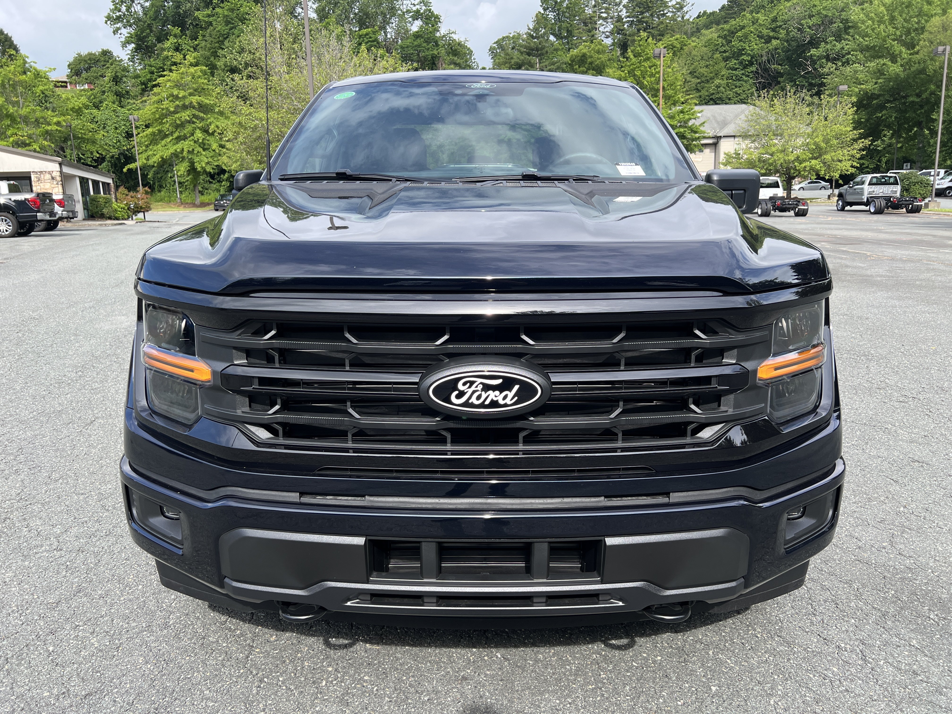 New 2026 Antimatter Blue Metallic Ford XLT image 2