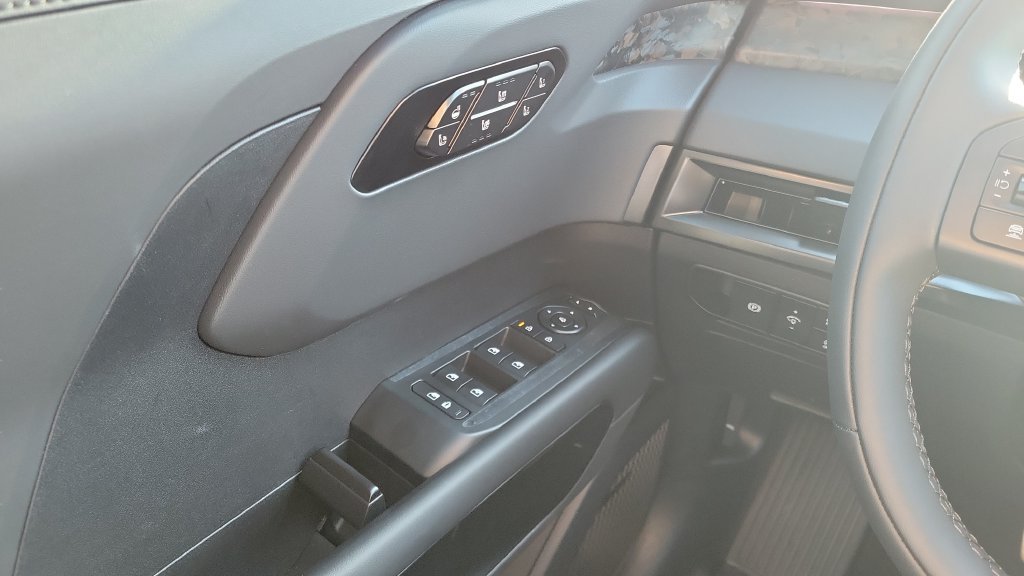 2027 Kia Telluride X-Pro SX Prestige - Photo 23