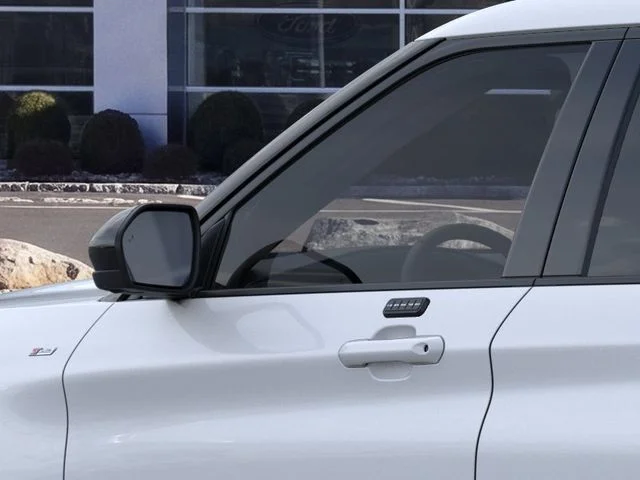 New 2026 Space White Metallic Ford ST-Line image 45