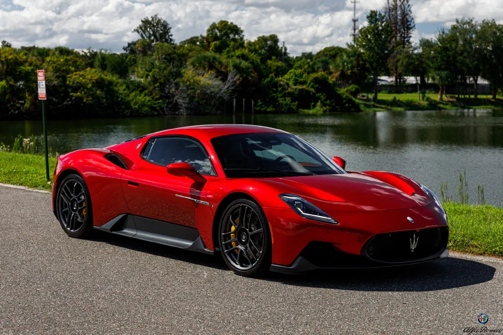 2023 Maserati MC20