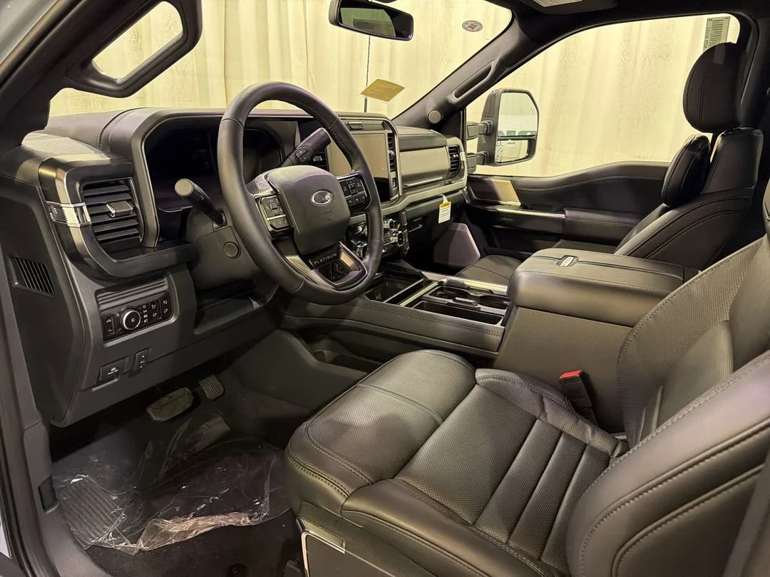 New 2026 Glacier Gray Metallic Tri-Coat Ford F-250® Platinum® image 13