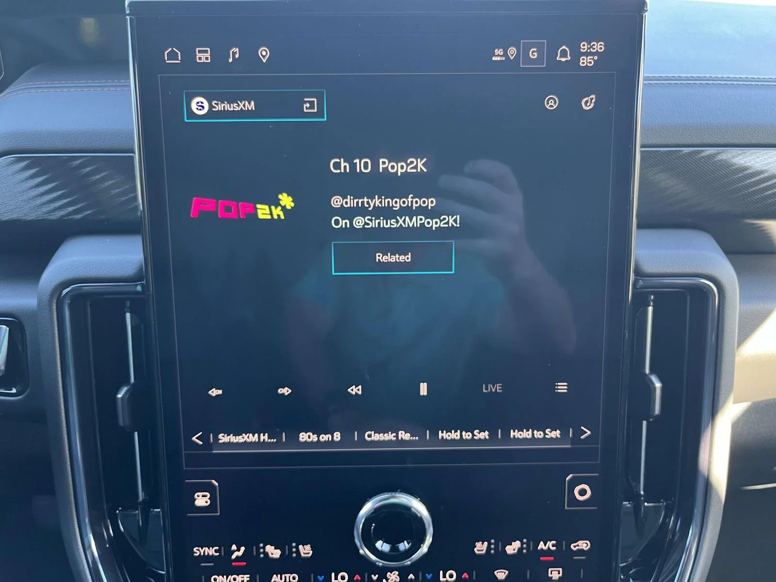 2026 GMC Yukon AT4 - Photo 22
