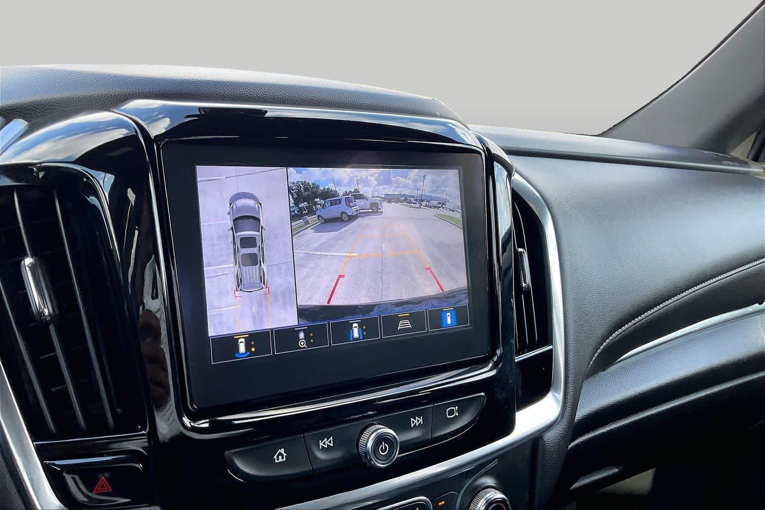 Used 2023 Mosaic Black Metallic Chevrolet LT Leather image 29