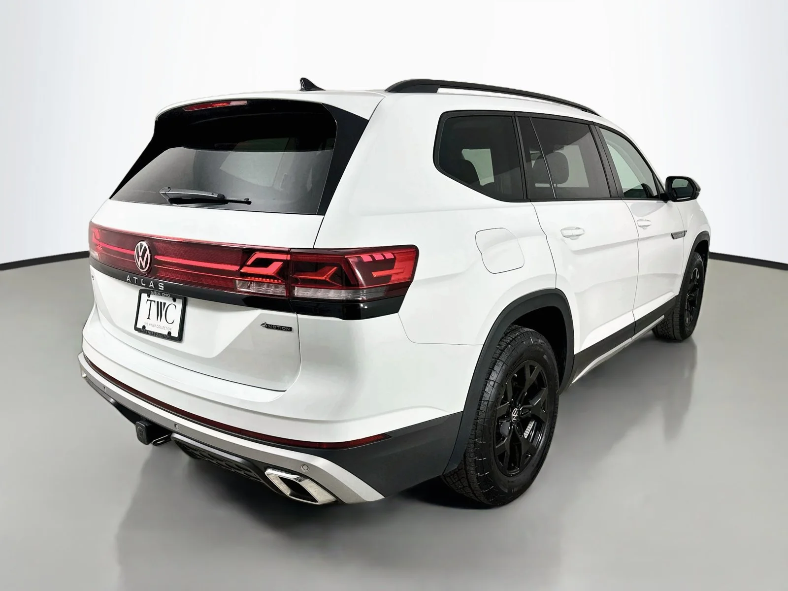 Used 2025  Volkswagen  image 5