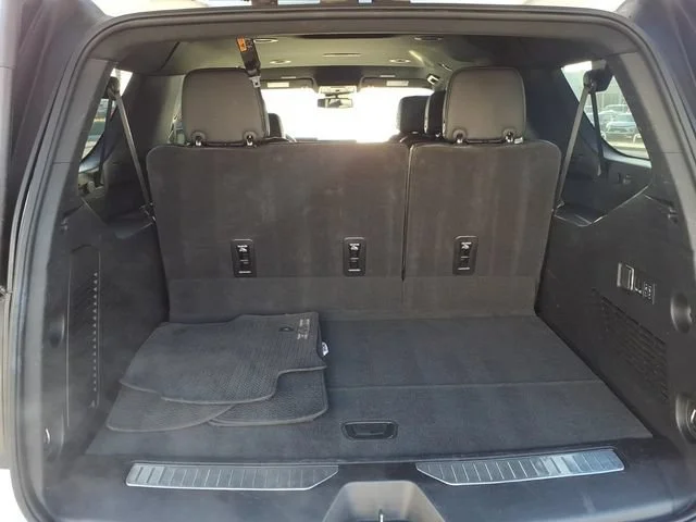 Used 2025 Summit White GMC Denali image 6