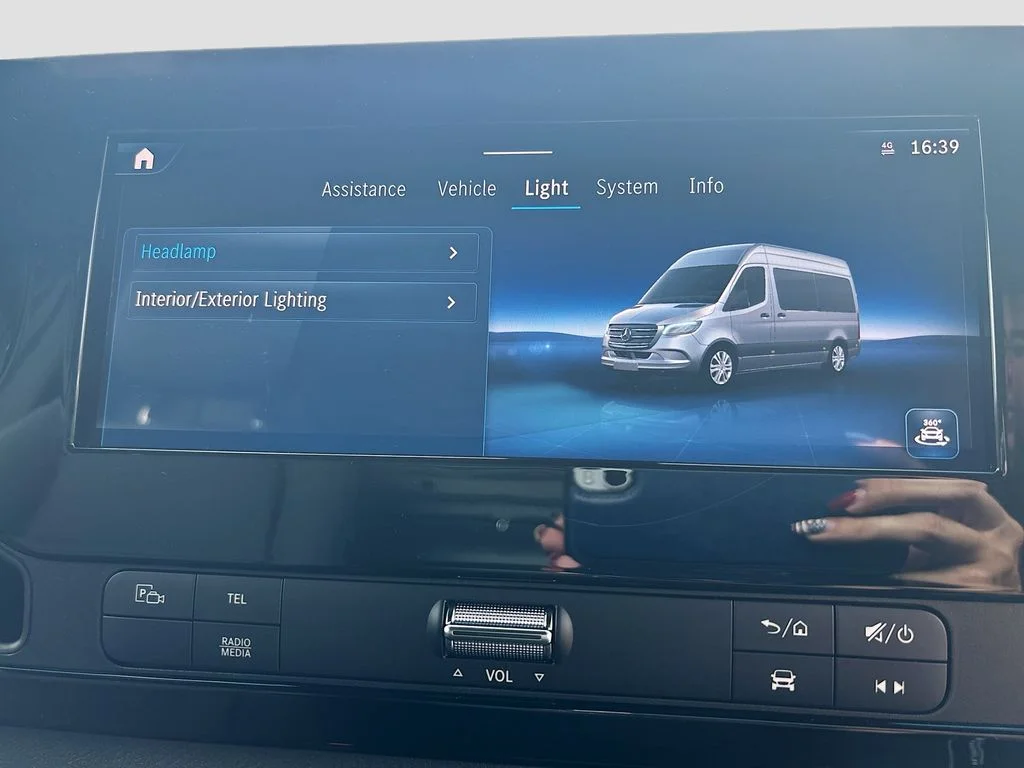 New 2026  Mercedes-Benz Cargo 144 WB image 27