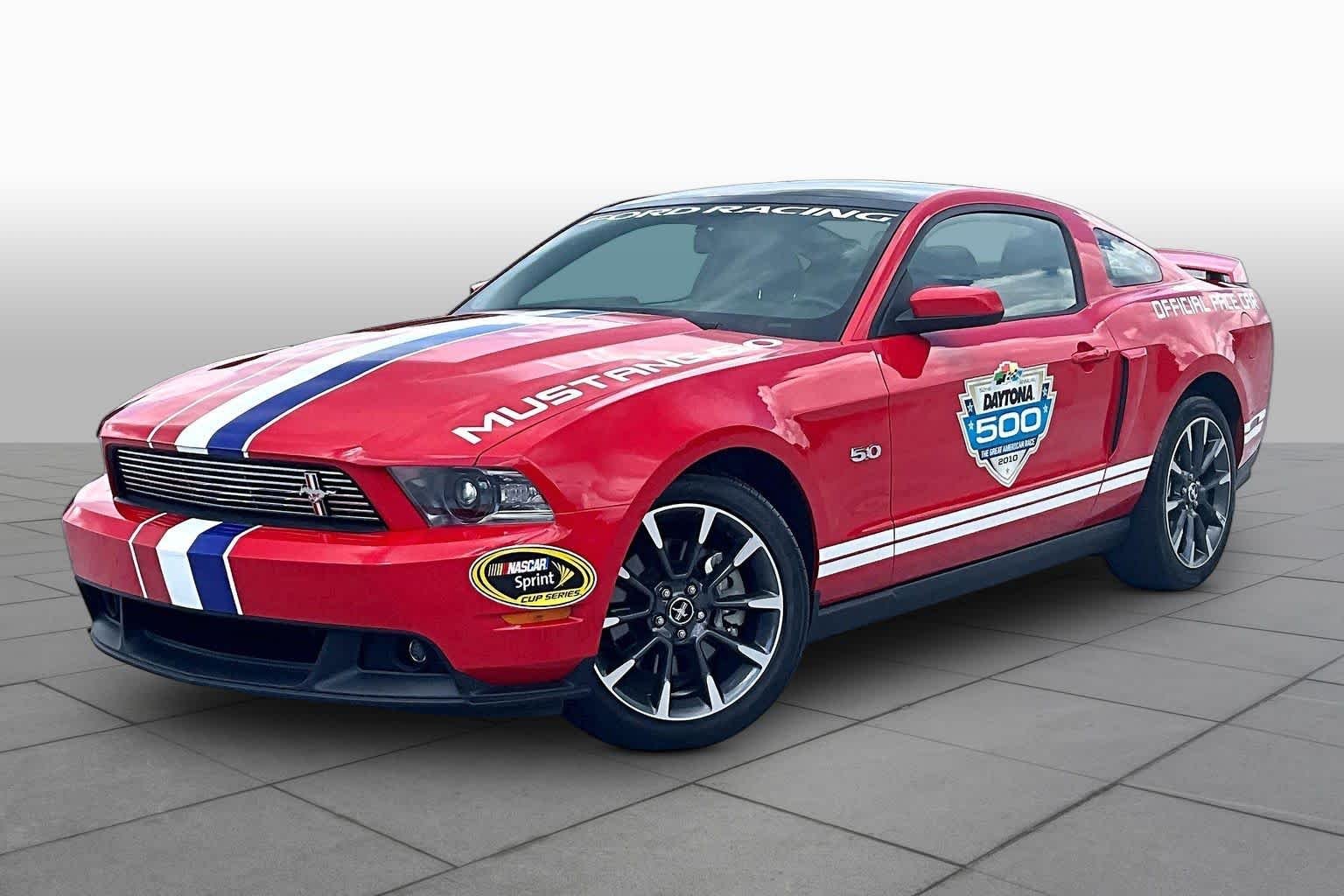 2011 Ford Mustang GT Premium's photo