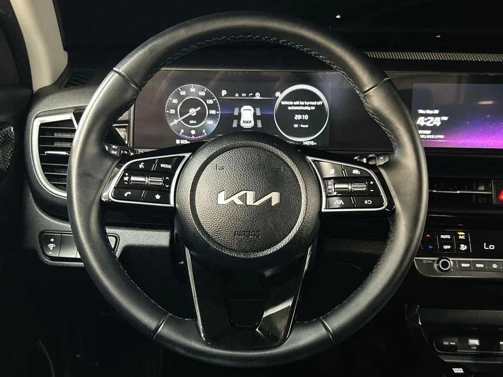 Used 2024 Blue / Black Kia S image 19