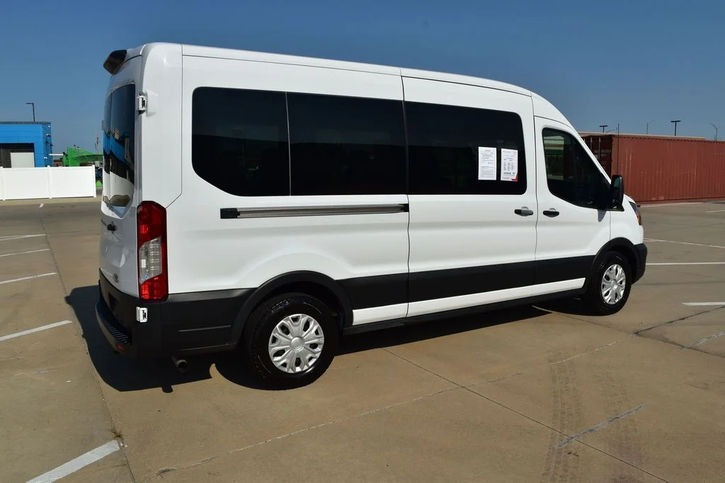 Used 2023 White Ford XL image 35
