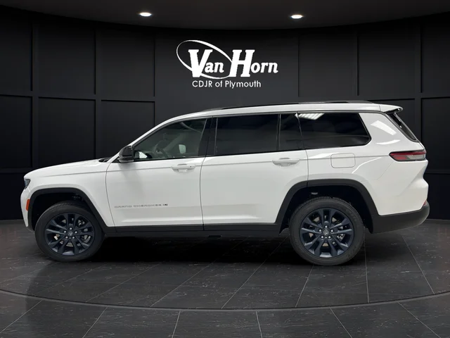 New 2026 Bright White Clear-Coat Exterior Paint Jeep Limited image 4