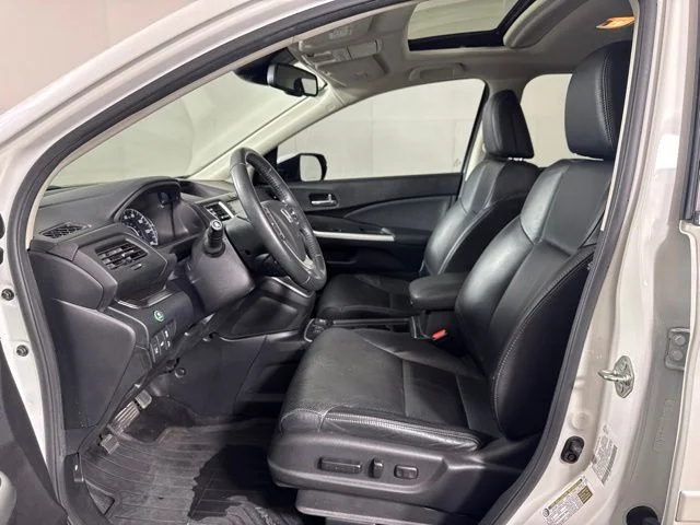 Used 2016 White Honda Touring image 11