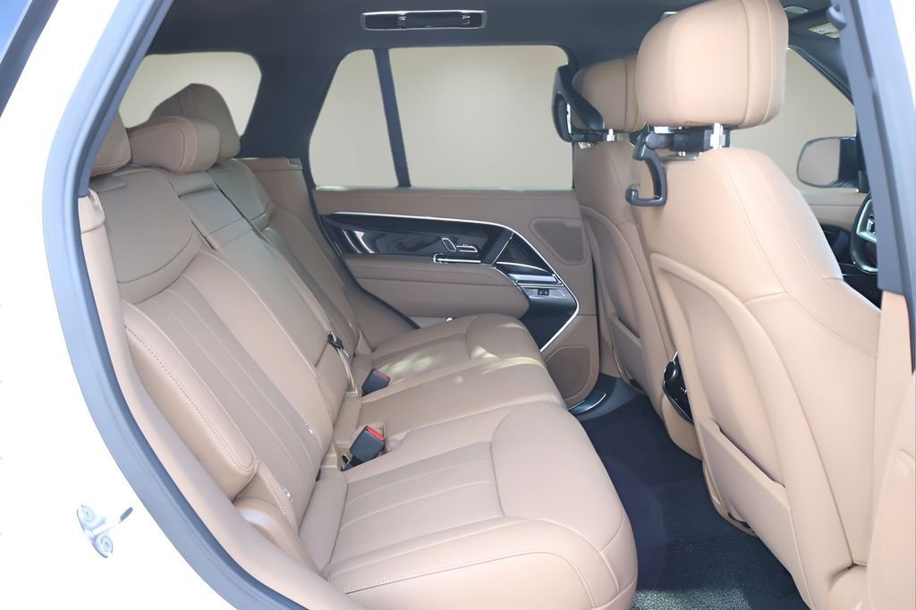New 2026 Icy White Satin Land Rover SE image 16