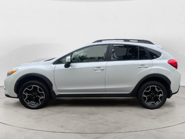 Used 2013 Satin White Pearl Subaru 2.0i Premium image 8