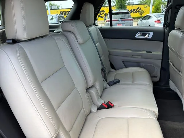 Used 2015 White Ford XLT image 27
