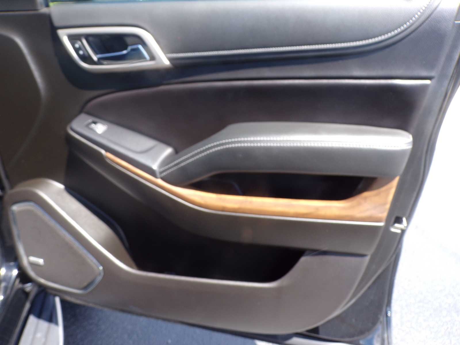 Used 2019 ONYX BLACK GMC Denali image 17