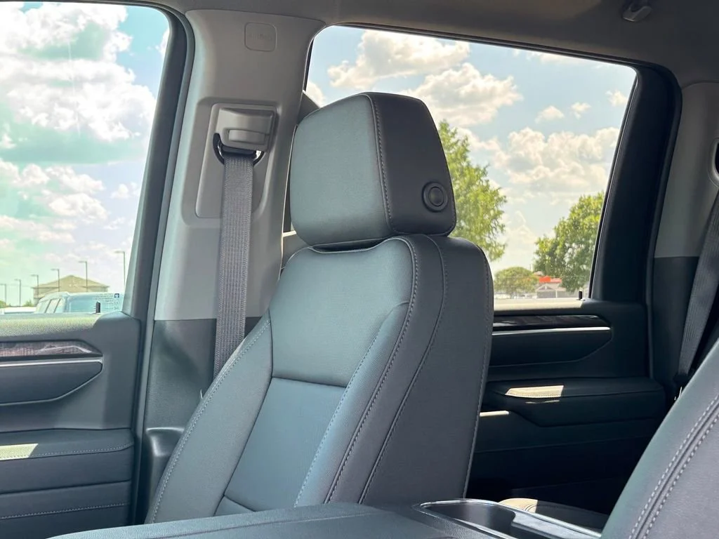 Used 2025 Sterling Gray Metallic Chevrolet LTZ Trail Boss image 8