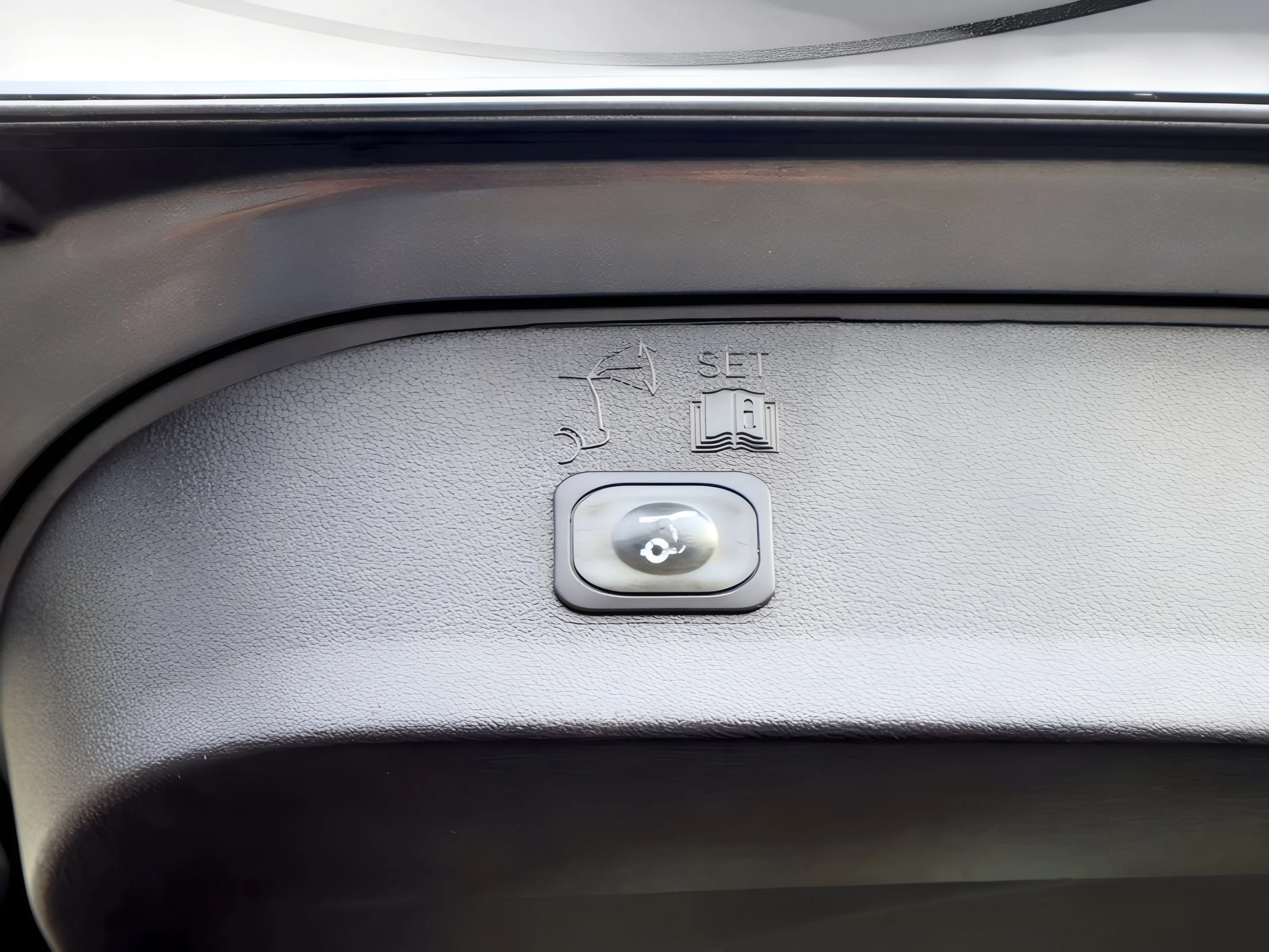 2024 Ford Escape Platinum - Photo 11