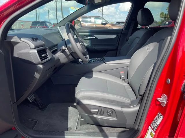 2025 VinFast VF 8 Plus - Photo 15