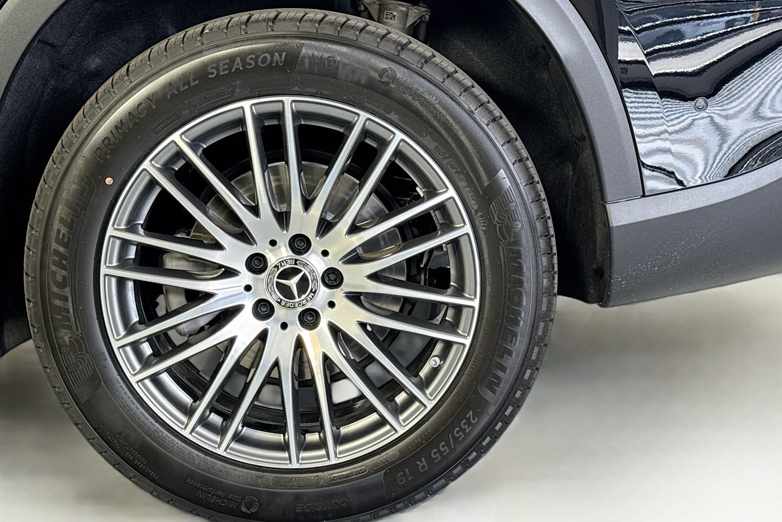 New 2026 Black Mercedes-Benz GLC 300 image 29