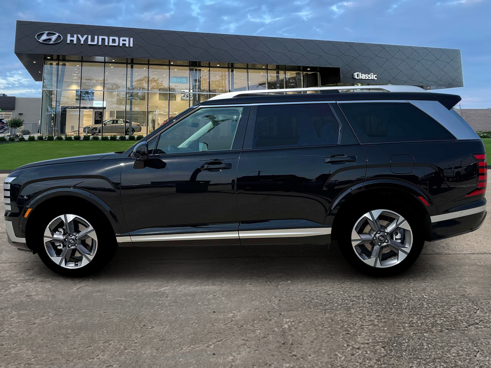 New 2026 Abyss Black Pearl Hyundai Limited image 3