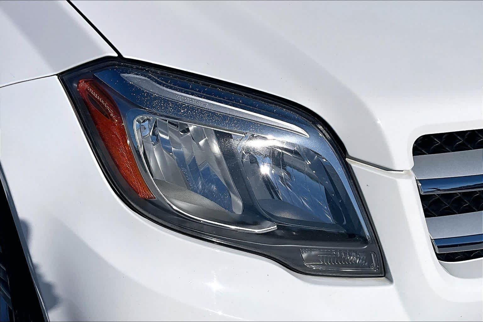 Used 2014 Polar White Mercedes-Benz GLK 350 image 26