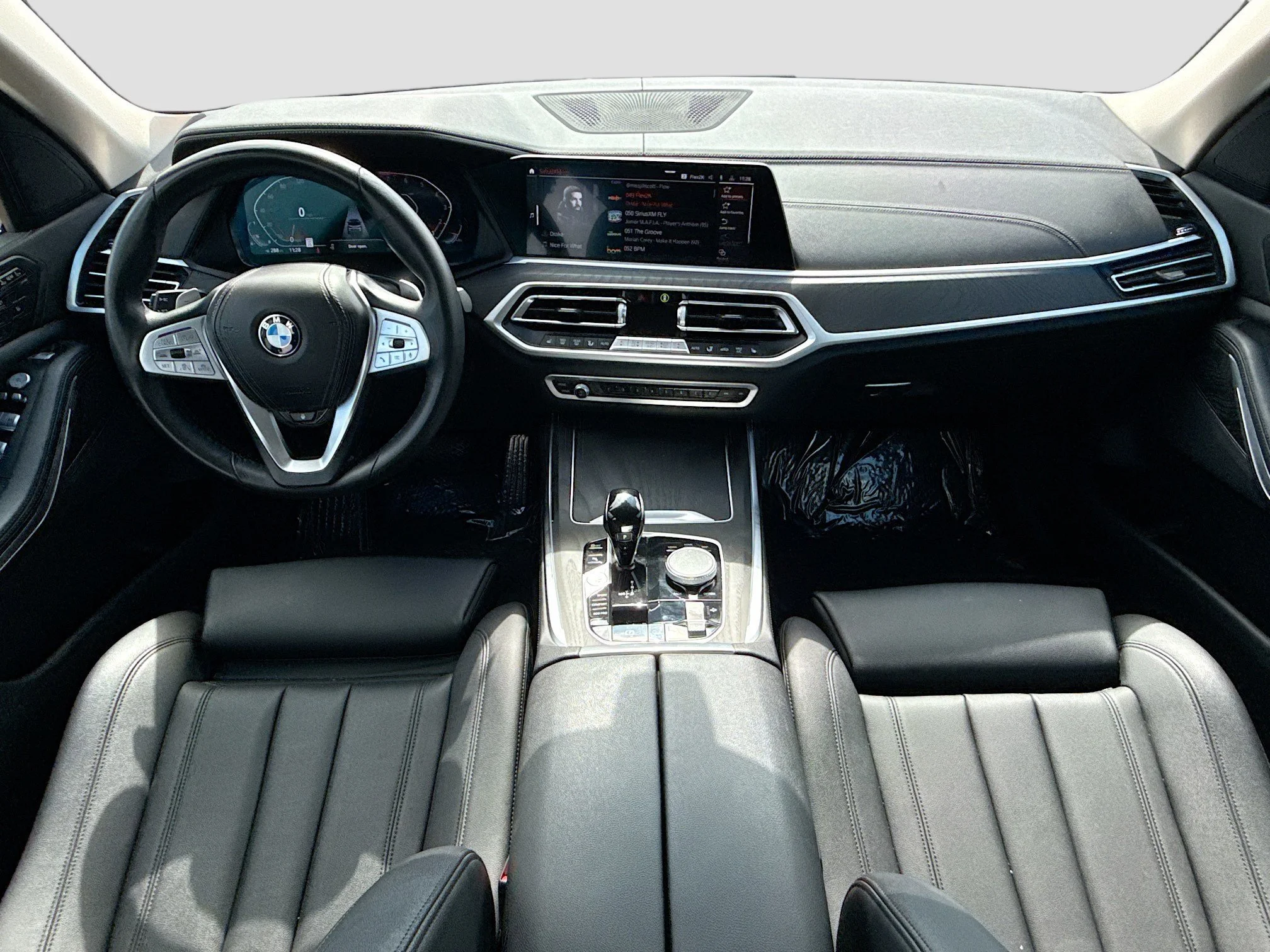 2022 BMW X7 40i - Photo 17