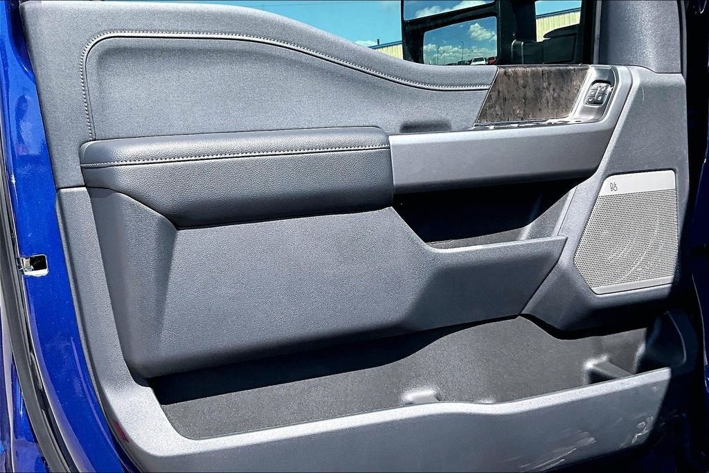 New 2026 Ford Super Duty F-250 Lariat 4D Crew Cab