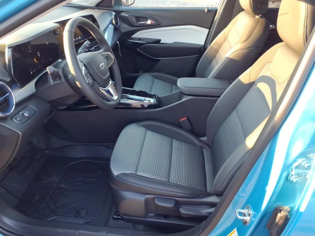 New 2026 Marina Blue Metallic Chevrolet LT image 5