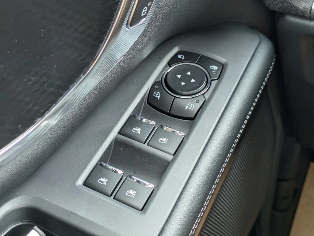 New 2026 Black Ford Platinum image 28