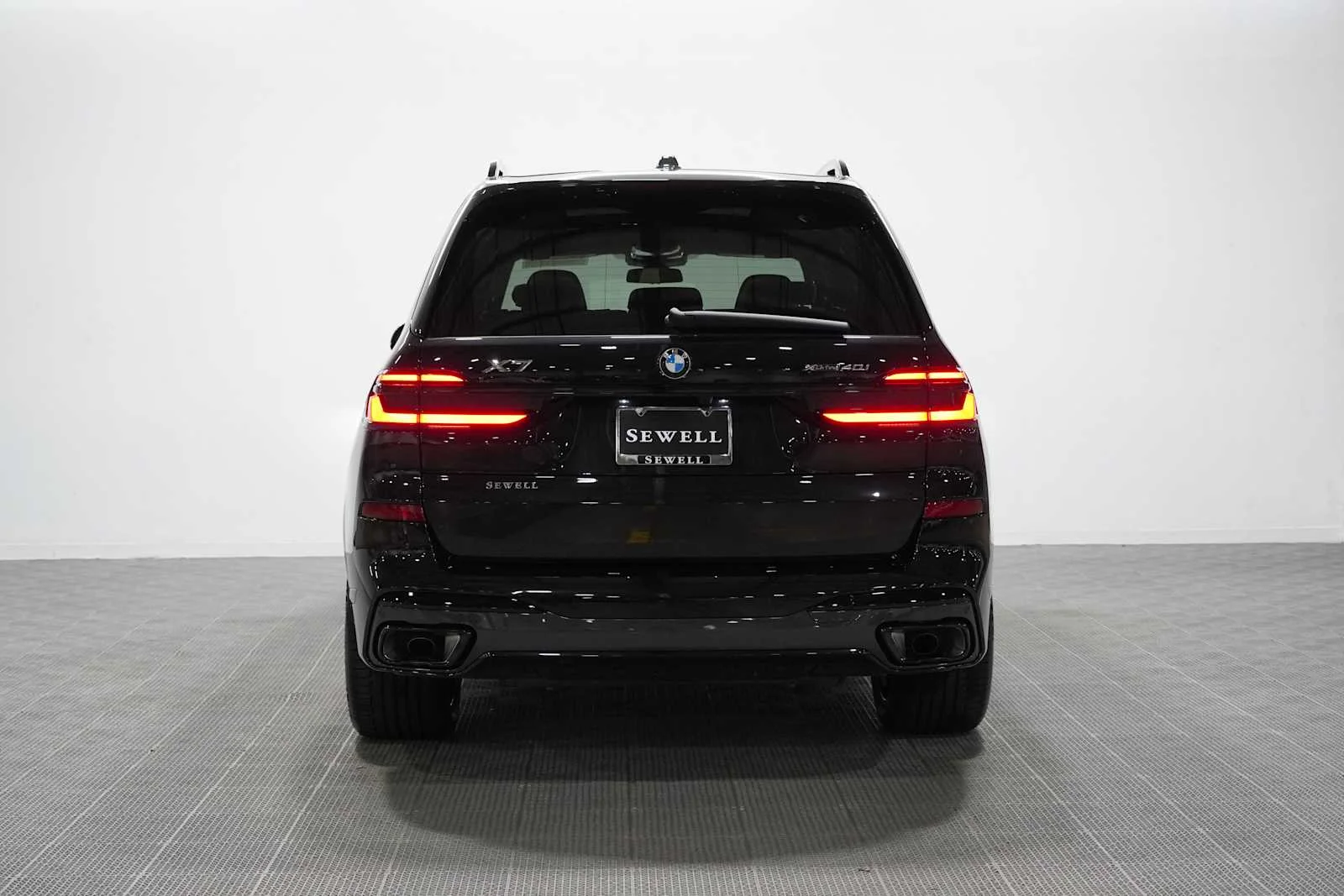 New 2027 Black Sapphire Metallic BMW xDrive40i image 5