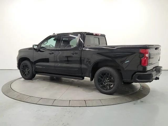 Used 2026 Black Chevrolet High Country image 5