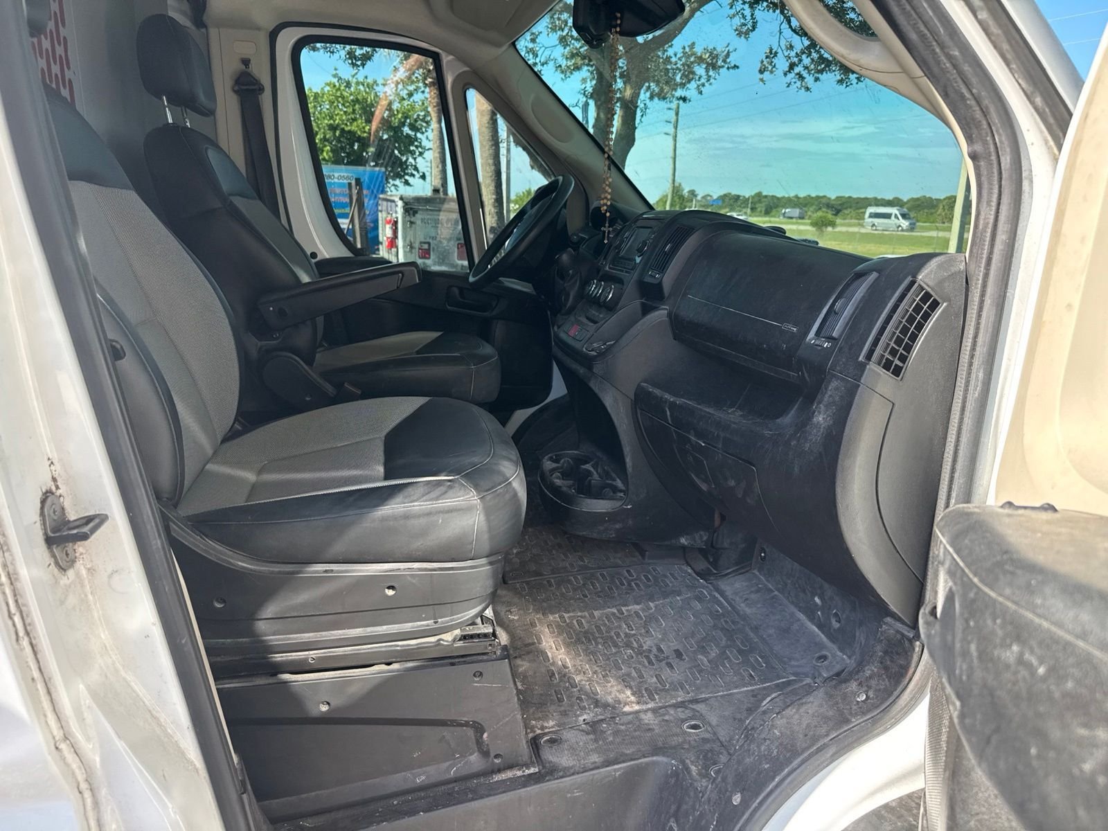 Used 2021 White Ram High Roof image 12